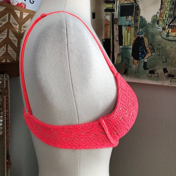 Victoria's Secret Padded Push Up Lace Demi Bra 34C - NEW - Picture 4 of 8